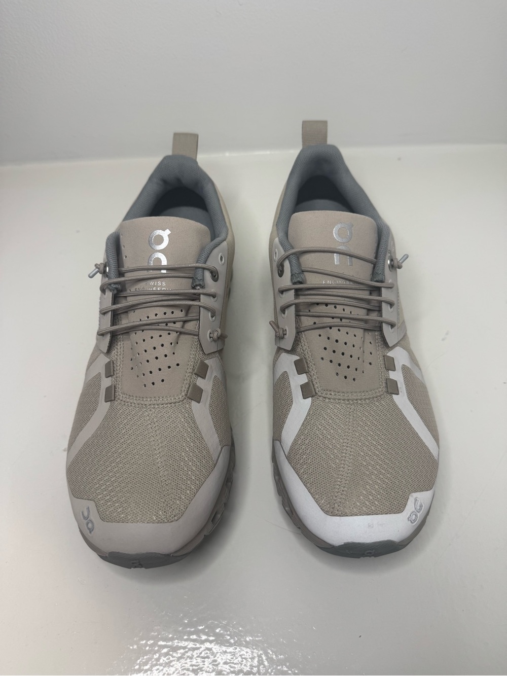 On Running Cloud Waterproof Sneaker — Beige White - Picture 4 of 7